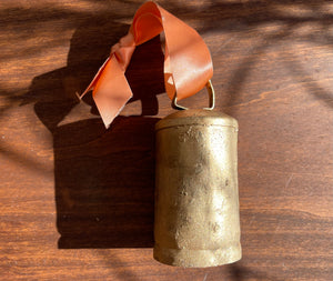 Open image in slideshow, Brass Vintage Style Bells
