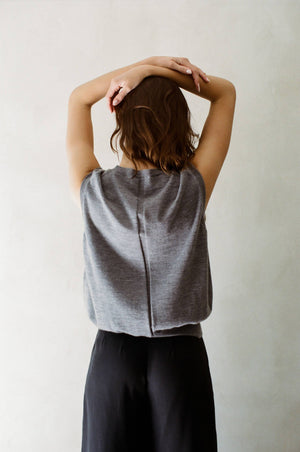 Knit 100% Cashmere Round Neck Vest Top